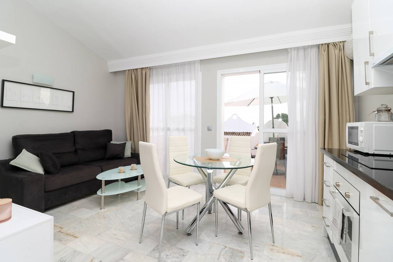 Entire apartment, Modern duplex 6307 - great facilities onsite in Hacienda Las Chapas, Marbella