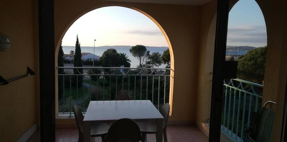 Gîte pour 4 personnes, avec vue et sauna ainsi que piscine et jardin, animaux acceptés dans Plage de San Peire - 2