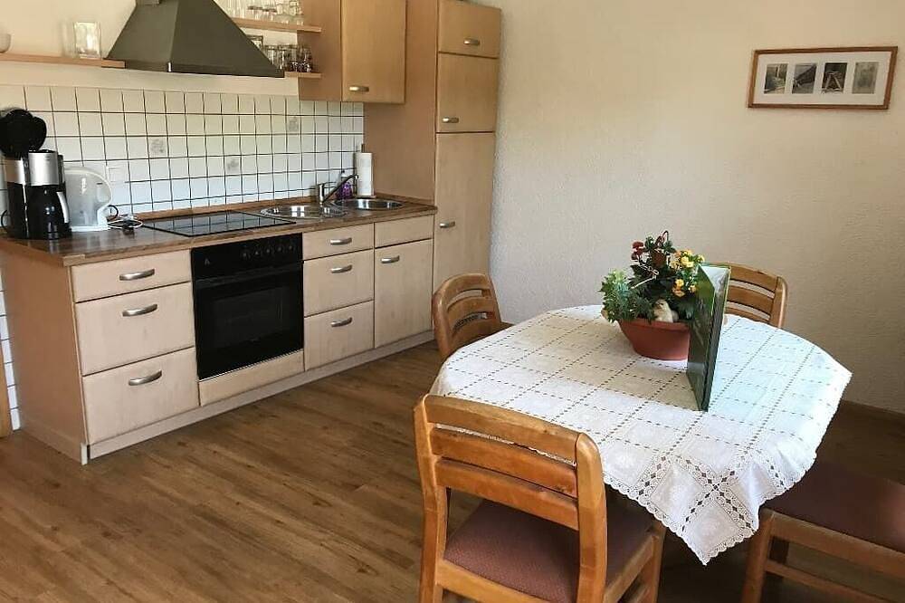 Ganze Wohnung, Charmant eingerichtete Unterkunft (60qm) mit vollausgestatteter Küchenzeile und Wlan in Neunburg vorm Wald, Naturpark Oberpfälzer Wald