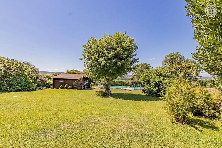 Gîte für 8 Personen, mit Garten und Pool sowie Terrasse in Burgund - 4