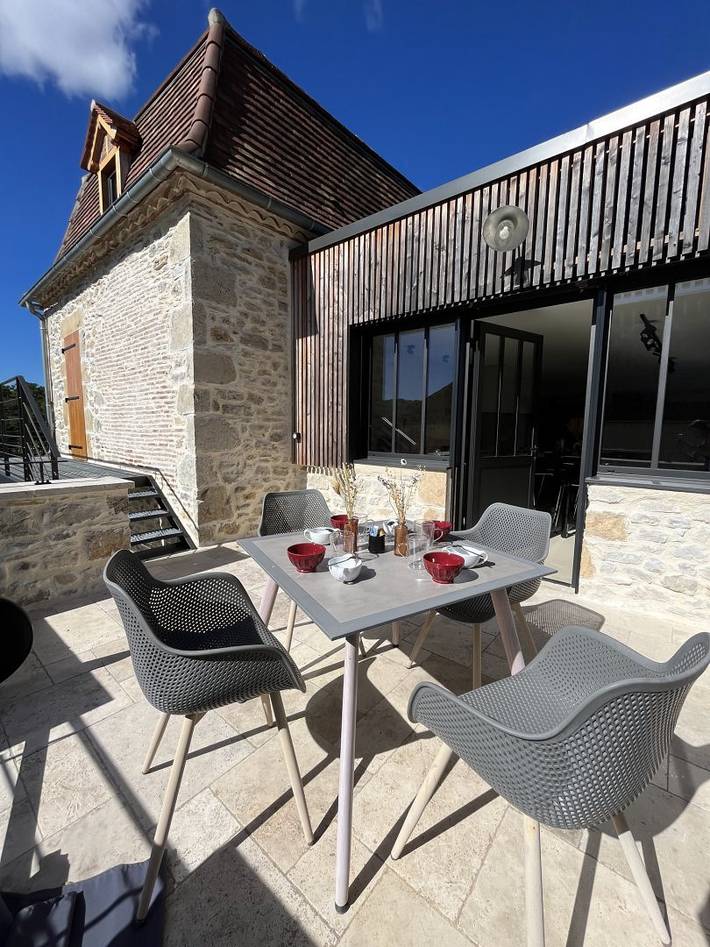 Gîte pour 4 personnes, avec terrasse et jardin à Bretenoux - 2