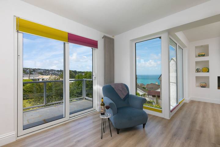 Holiday rental for 8 people, with Balcony/Terrace and Balcony as well as Garden in Carbis Bay