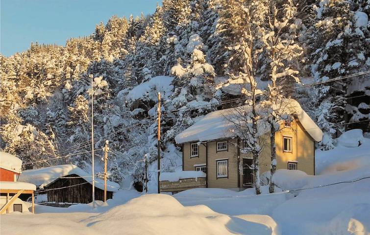 Ferienhaus für 9 Personen, mit Garten und Terrasse - 1