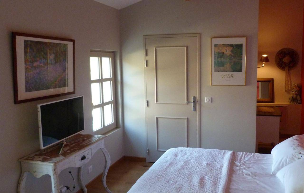 Mas des Treilles - Chambre d'hôtes "Côté Villages" in Mane, Parc naturel régional du Luberon