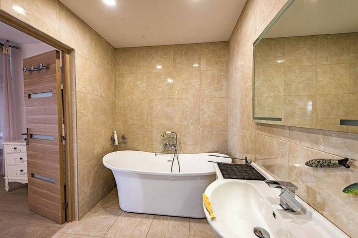 Château pour 8 personnes, avec piscine et jacuzzi en Provence-Alpes-Côte d'Azur - 4