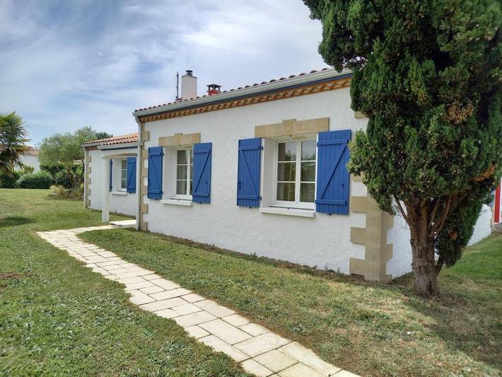 Location de vacances pour 6 personnes, avec Jacuzzi ainsi que Terrasse et Jardin dans Courlay Sur Mer - 3