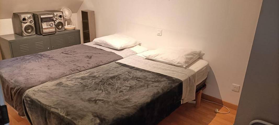 Location de vacances pour 6 personnes, avec Terrasse et Jardin à Réau - 2