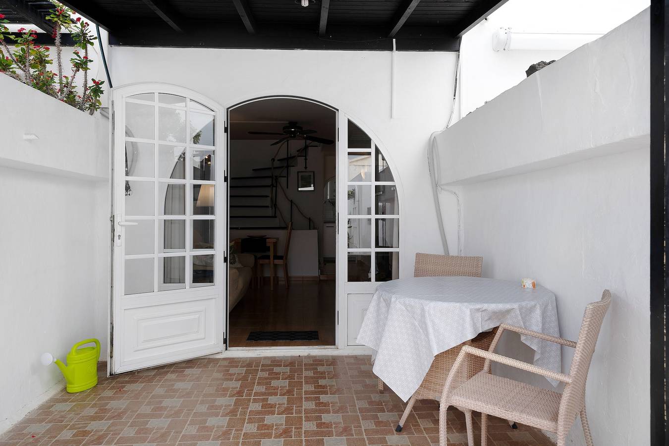 Apartamento entero, Apartamento "Casa Gofio" a solo 150 m de la playa con vista al mar, aire acondicionado y Wi-Fi in Puerto del Carmen, Tías