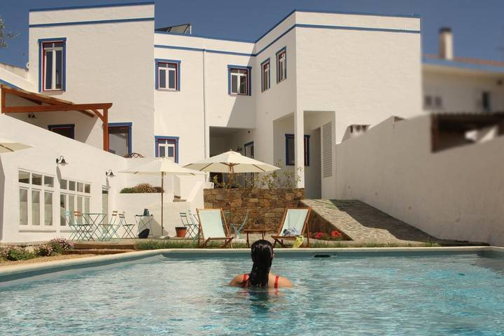 Gîte pour 4 personnes, avec piscine et jardin dans Almodôvar