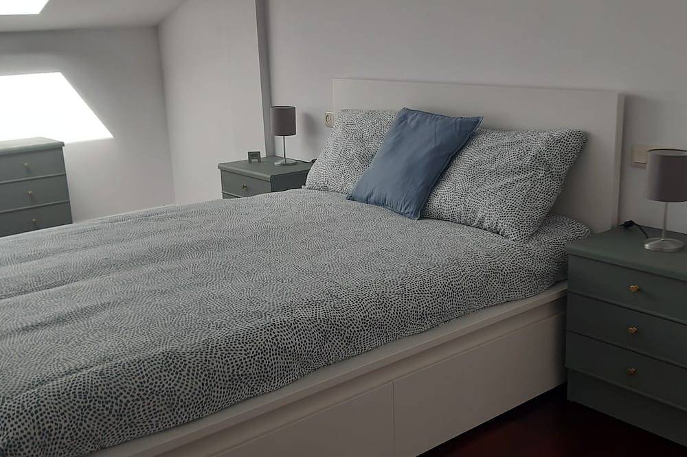 Apartamento en el Camino de Santiago a Fisterra. Negreira in Negreira, Costa de Galicia