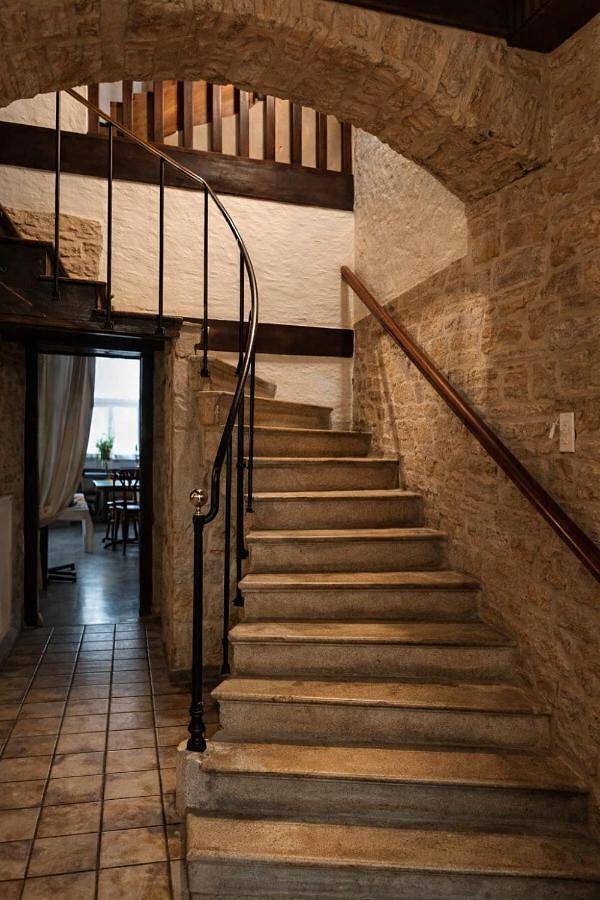 Hôtel pour 2 personnes, avec terrasse à Bèze (homonymie) - 3