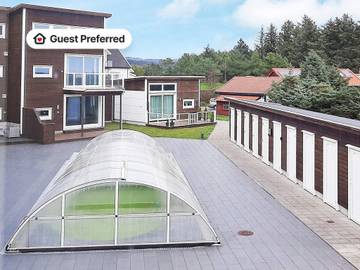 Ferienwohnung für 4 Personen, mit Pool und Garten sowie Terrasse, kinderfreundlich in Farsund