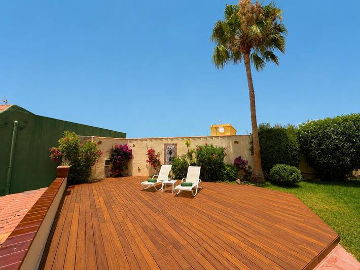 Location de vacances pour 5 personnes, avec Terrasse et Jardin dans Los Menores