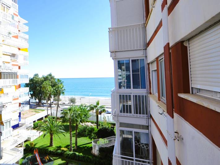 Apartamento para 6 personas, con Balcón además de Terraza y Piscina en Benicasim