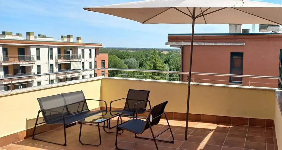 Apartamento de vacaciones para 5 personas, con vistas y terraza - 1