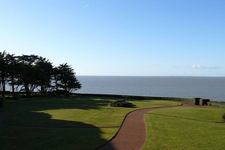 Gîte pour 4 personnes, avec jardin dans Plage de La Birochère