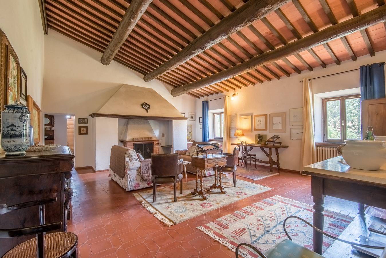 Appartamento per vacanze 'Tenuta Podere Montemelino' con vista su laghi e colline, piscina e Wi-Fi in Sarteano, Siena e dintorni