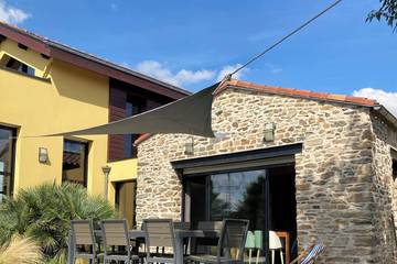 Gîte pour 6 personnes, avec terrasse et jardin à Couëron