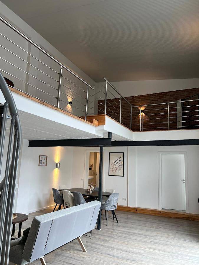 Gîte pour 8 personnes, avec Terrasse et Jardin à Baesweiler