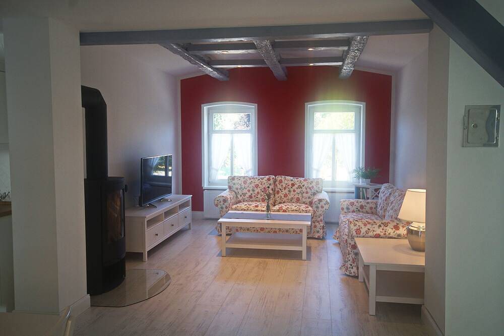 Elbtalauen,komfortables 4* Ferienhaus mit 2 separaten Wohnungen mit je 100 m² in Amt Neuhaus, Elbtalaue