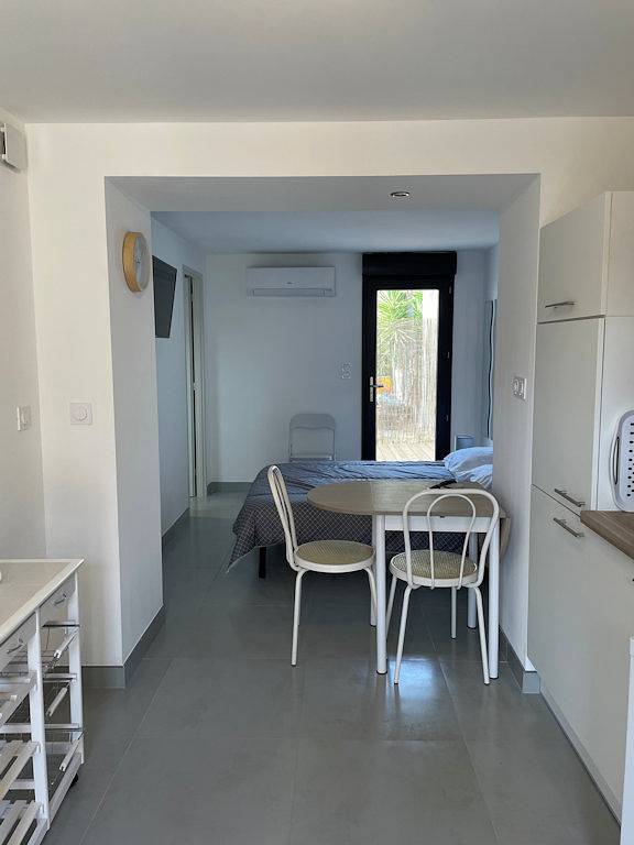 Studio entier, Loue nuitée, studio meublé in Béziers, Côte d'Améthyste