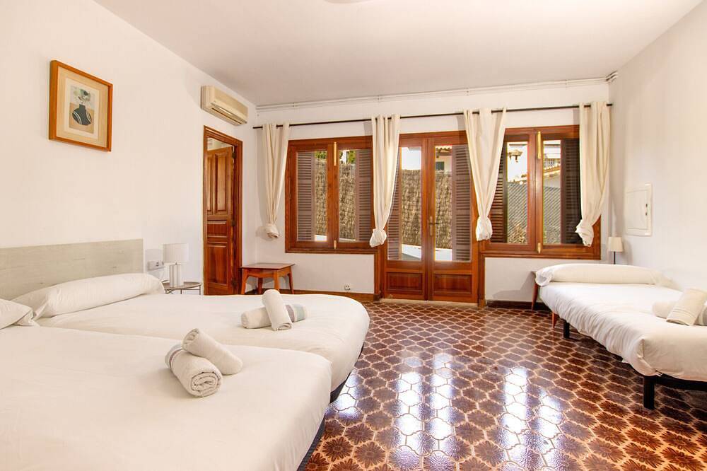 Son Veri by Slow Villas in El Arenal, Llucmajor