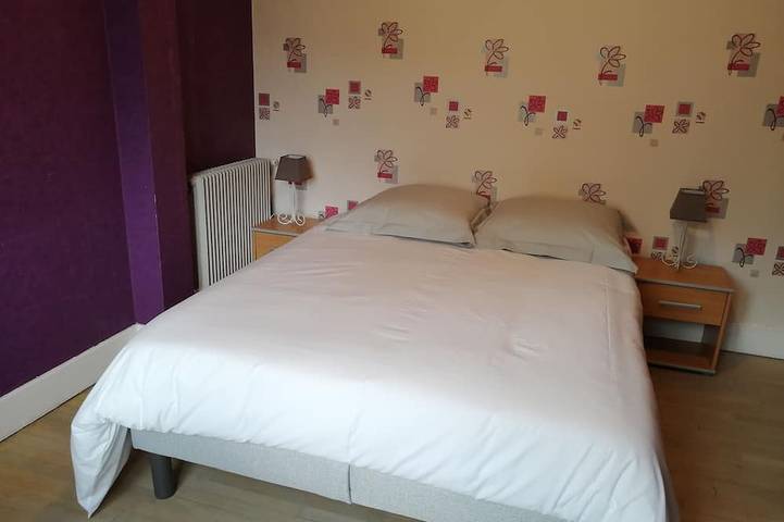 Location de vacances pour 4 personnes, avec jardin ainsi que terrasse et jacuzzi à Champagnole - 2