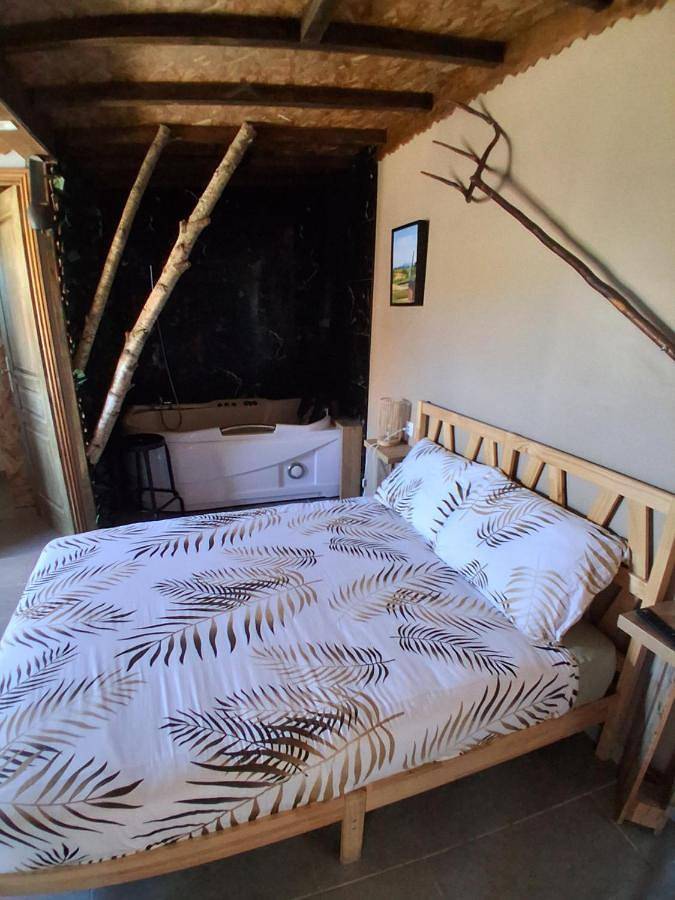 Gîte pour 2 personnes, avec Jacuzzi et Terrasse dans Winnezeele