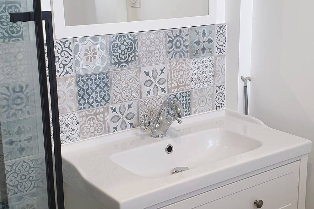 Renovated farmhouse 4 Kms from the beach and the Gr34, access to sheep park! in Lamballe-Armor, Côte de Goëlo