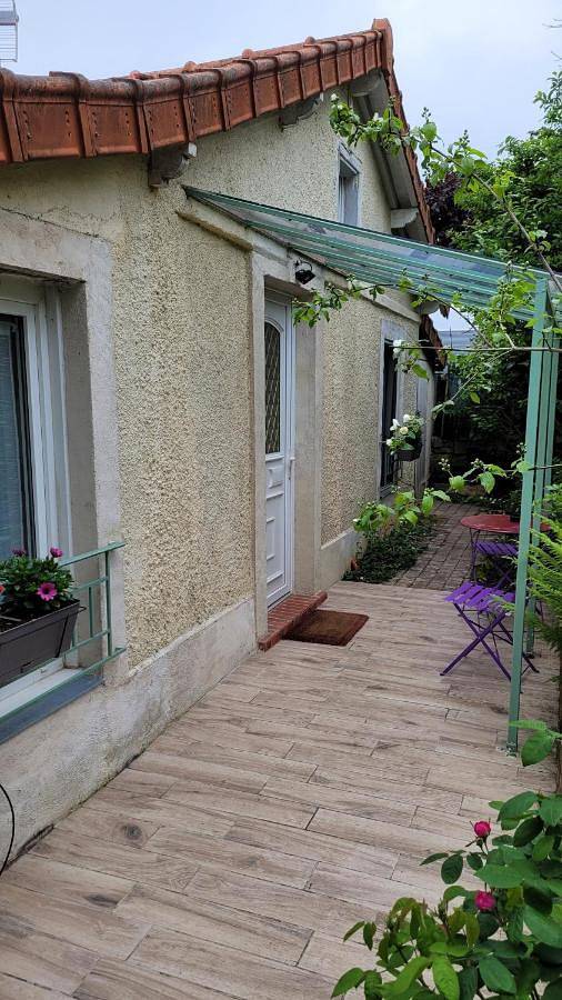 Gîte pour 5 personnes, avec jardin et terrasse à Villeneuve-le-Roi - 2