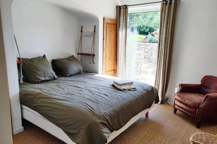 Location de vacances pour 16 personnes, avec jardin et balcon à La Roche-sur-le-Buis - 2