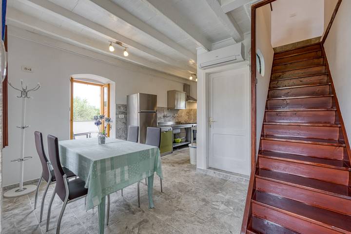 Ferienwohnung für 4 Personen, mit Terrasse und Meerblick in Veli Losinj - 3