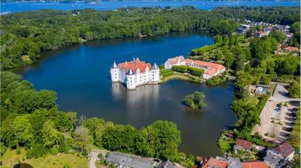 Ferienwohnung für 4 Personen, mit Ausblick und Garten in Märchenweihnacht auf Schloss Glücksburg