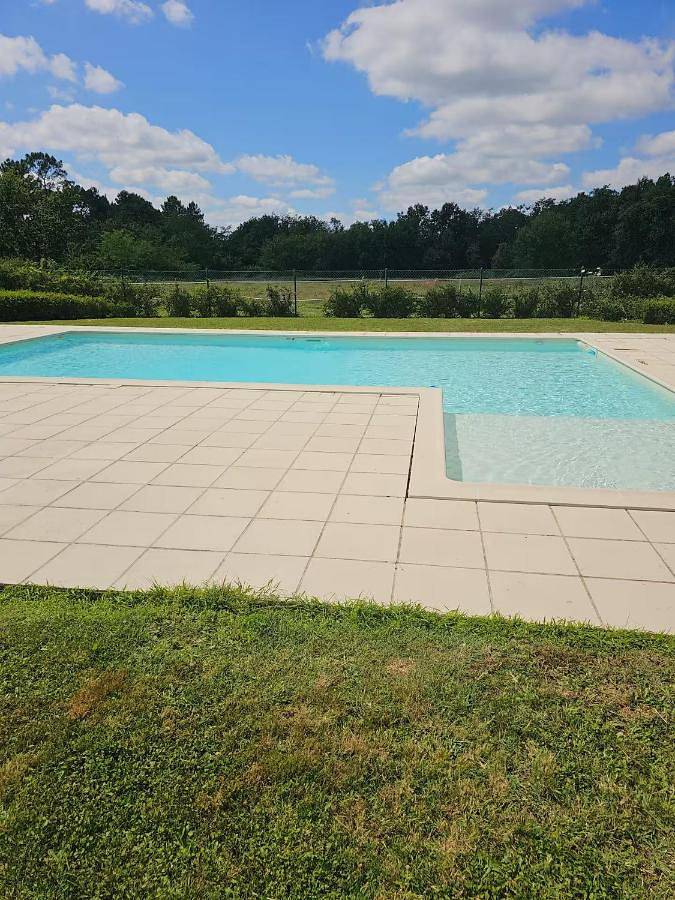 Appartement entier, Les Gîtes de Pardaillan - piscine&clim - campagne - 4 personnes in Pardaillan, Région de Marmande