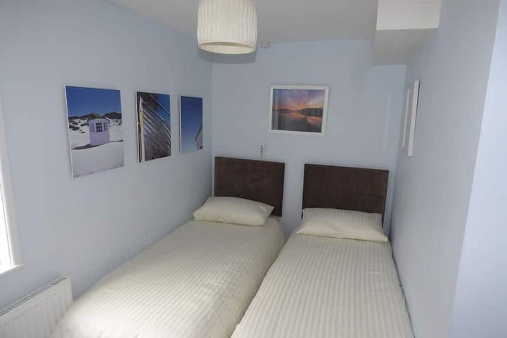 Appartement entier, Bel appartement de 2 chambres, récemment rénové avec une vue imprenable. in Looe, Cornouailles