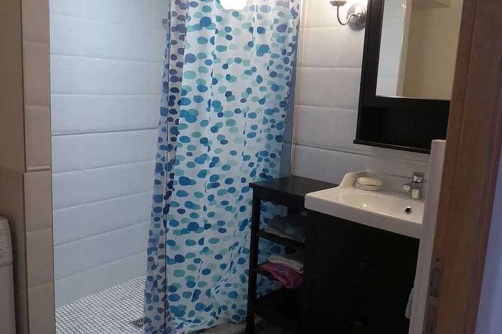 Gîte pour 3 personnes, avec jardin et terrasse, animaux acceptés à Saint-Geniès-des-Mourgues - 3