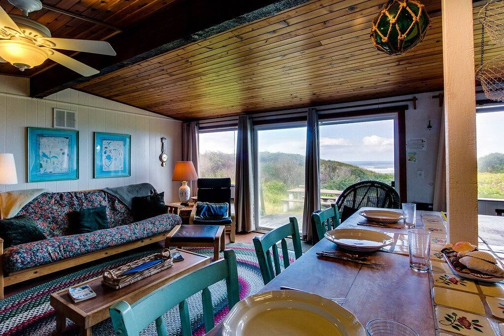 Hundefreundliche Strandhütte in den Bäumen mit traumhafter Aussicht in Lane County