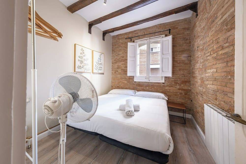 Entire apartment, Marprala · Monthly 2 bedroom flat in Barceloneta in Barcelona Centre, Barcelona