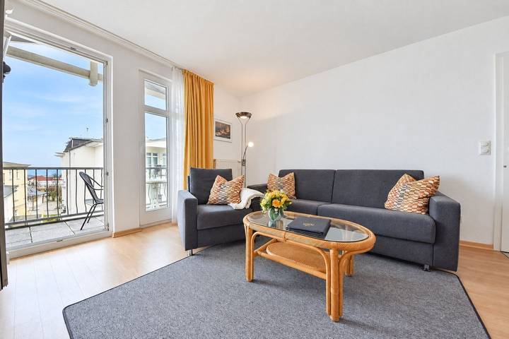 Ferienwohnung für 3 Personen, mit Balkon und Whirlpool sowie Sauna in Drei Kaiserbäder, Heringsdorf