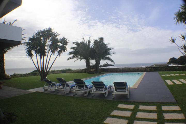 Casa rural para 12 personas, con Balcón y Terraza además de Jardín y Piscina en Villa Franca Do Campo - 4