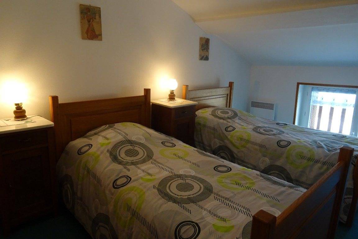 Maison de 2 à 6 personnes entre Charente et Deux-Sèvres in Charmé, Charente