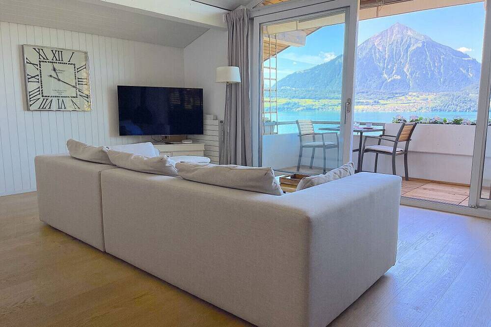 Geheel appartement, Swisshut Stunning Views Alps & Lake - Apart. Kirch in Sigriswil, Meer van Thun