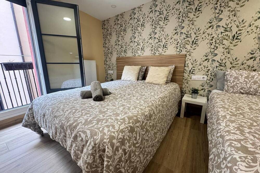 Entire apartment, Apartamentos San Nicolas in Logroño, La Rioja Province