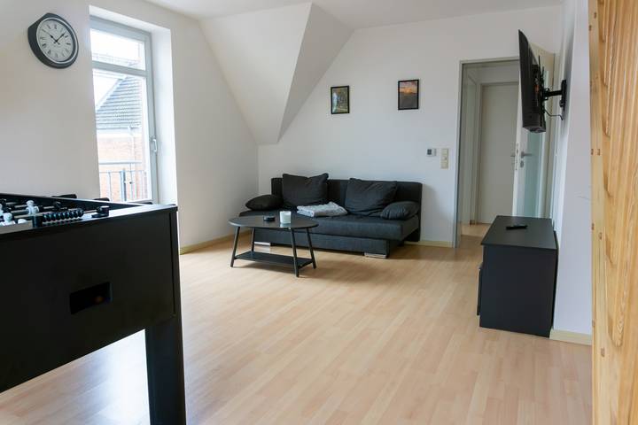 Ganze Wohnung, Ferienwohnung 'Stadtkrone Jever' mit privater Terrasse, Balkon und Wlan in Jever, Südliche Nordseeküste