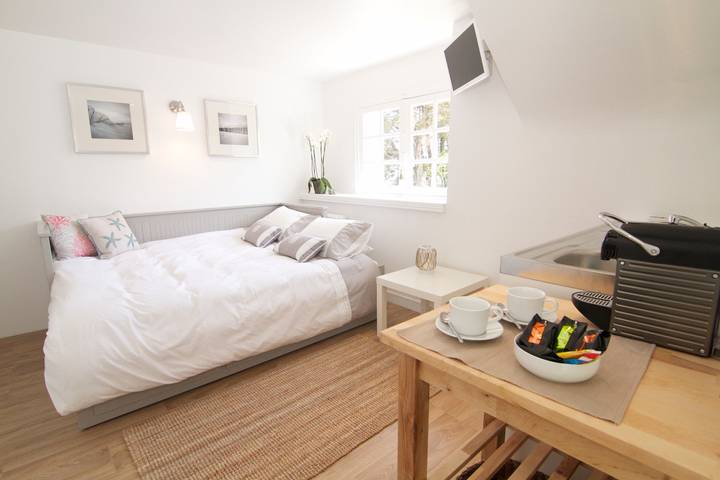 Gîte pour 2 personnes, avec jardin dans Plage De La Falaise - 2