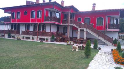 Maison d’hôte pour 2 personnes, avec terrasse ainsi que jardin et vue à Koprivchtitsa