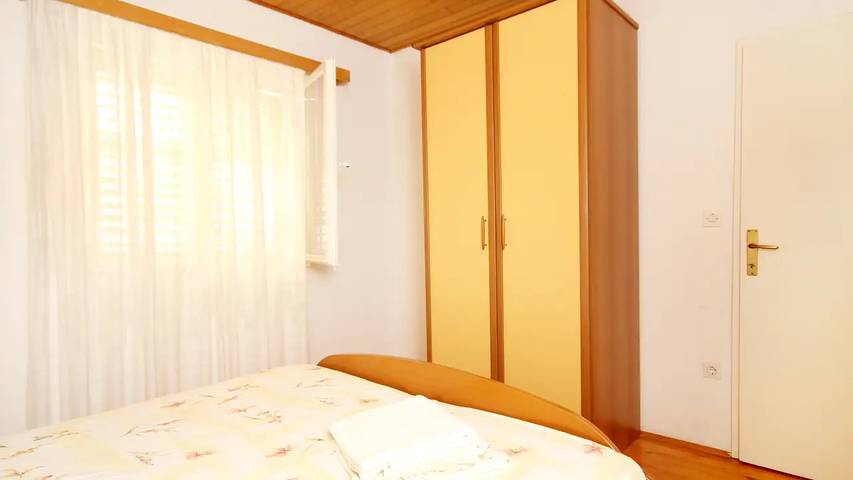 Gîte pour 4 personnes, avec terrasse à Lumbarda - 4