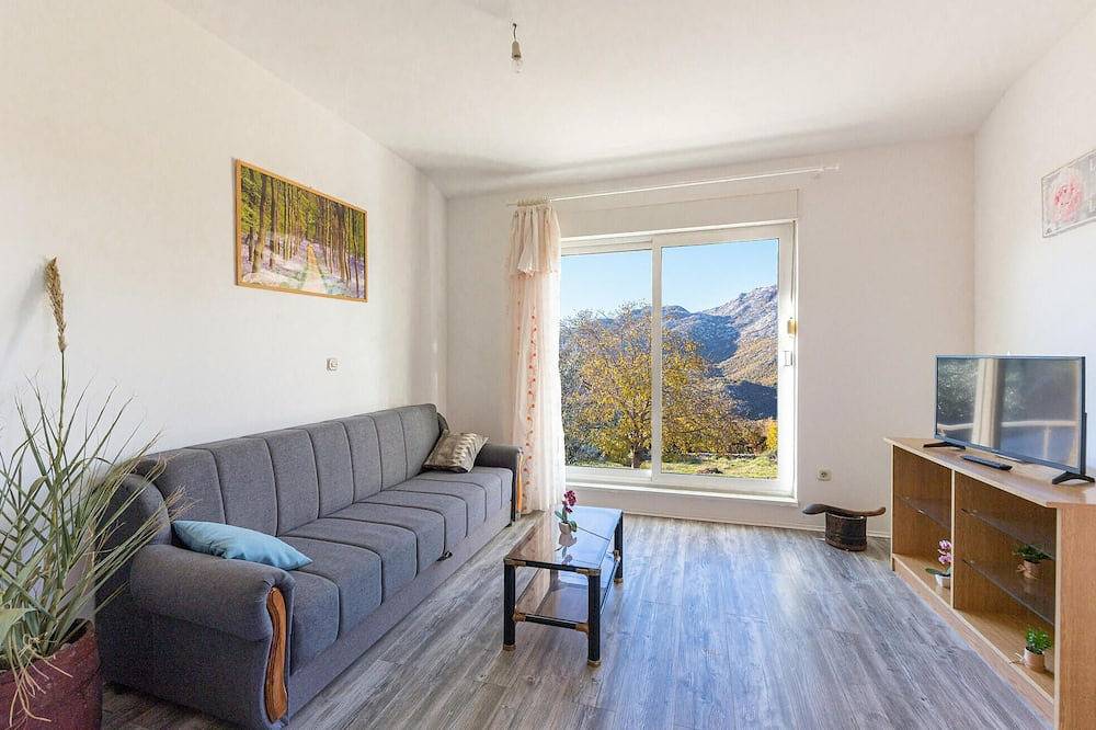 Schönes Haus in Dugopolje in Dalmatinisches Zagora