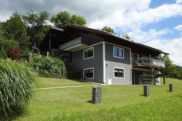 Ferienwohnung für 4 Personen, mit Sauna und Garten sowie Terrasse, mit Haustier