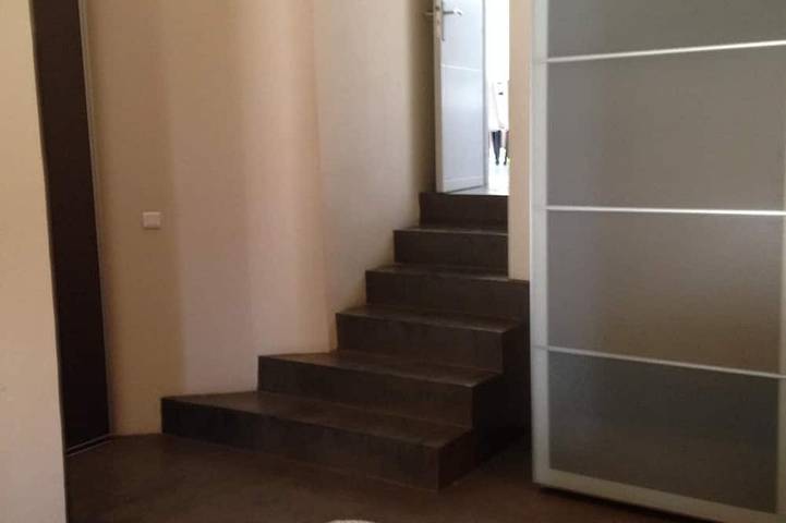 Location de vacances pour 8 personnes, avec terrasse et jardin à Saint-Marc-Jaumegarde - 2